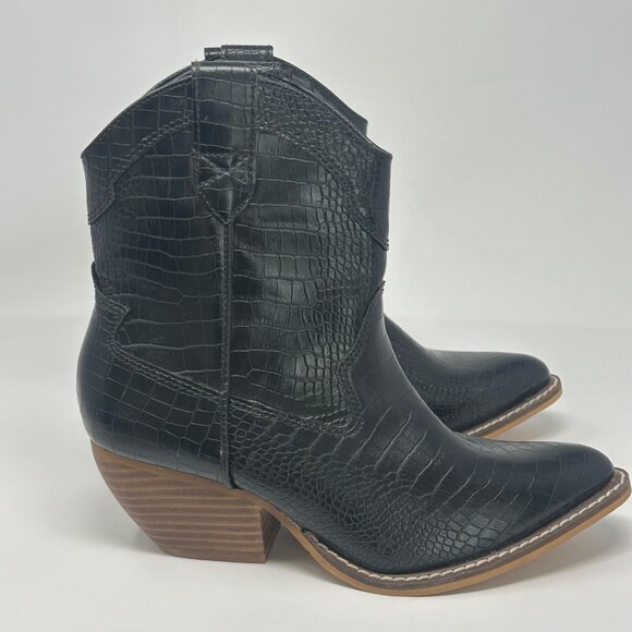 A Rider Girl Ankle Boot, Eleanor Faux Snake Skin Size 7 Western Cowgirl - Picture 1 of 7